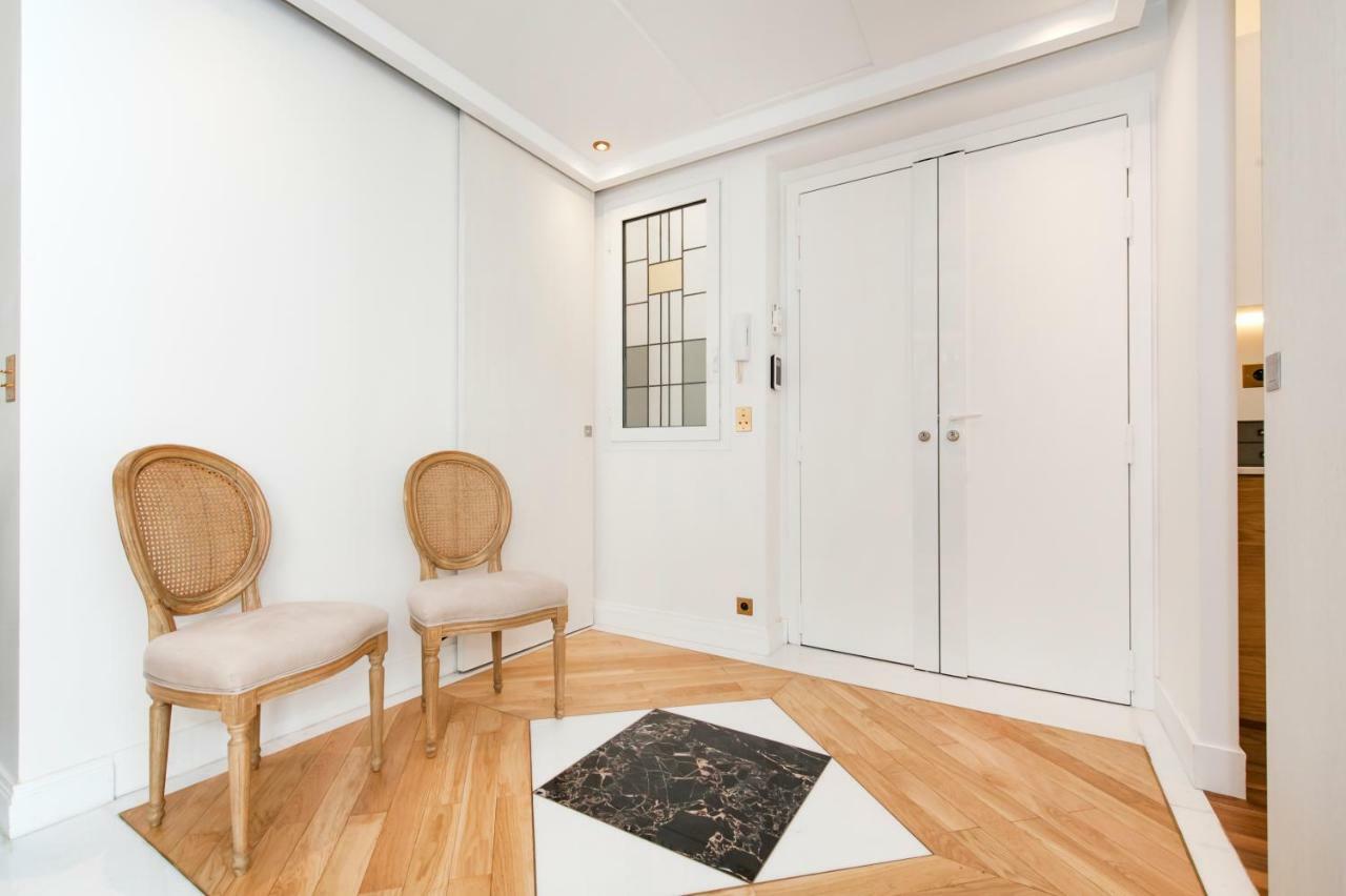 Luxury Montaigne Apartment 파리 외부 사진